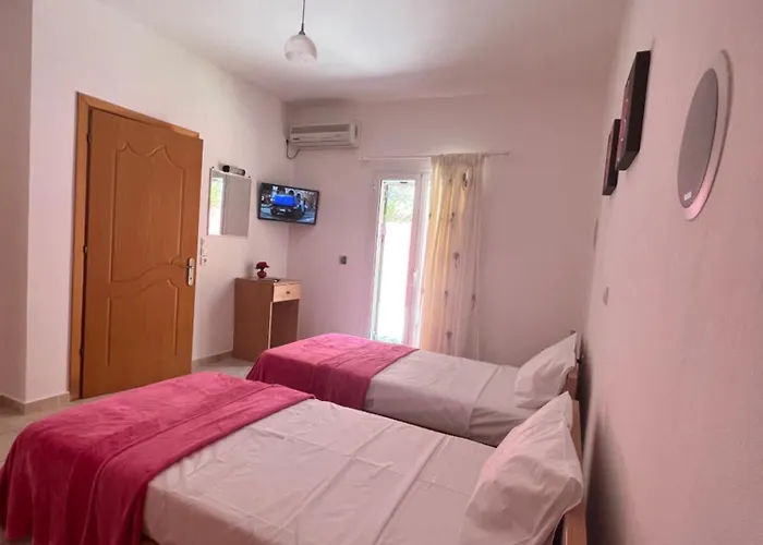 Eros Villa Zóla